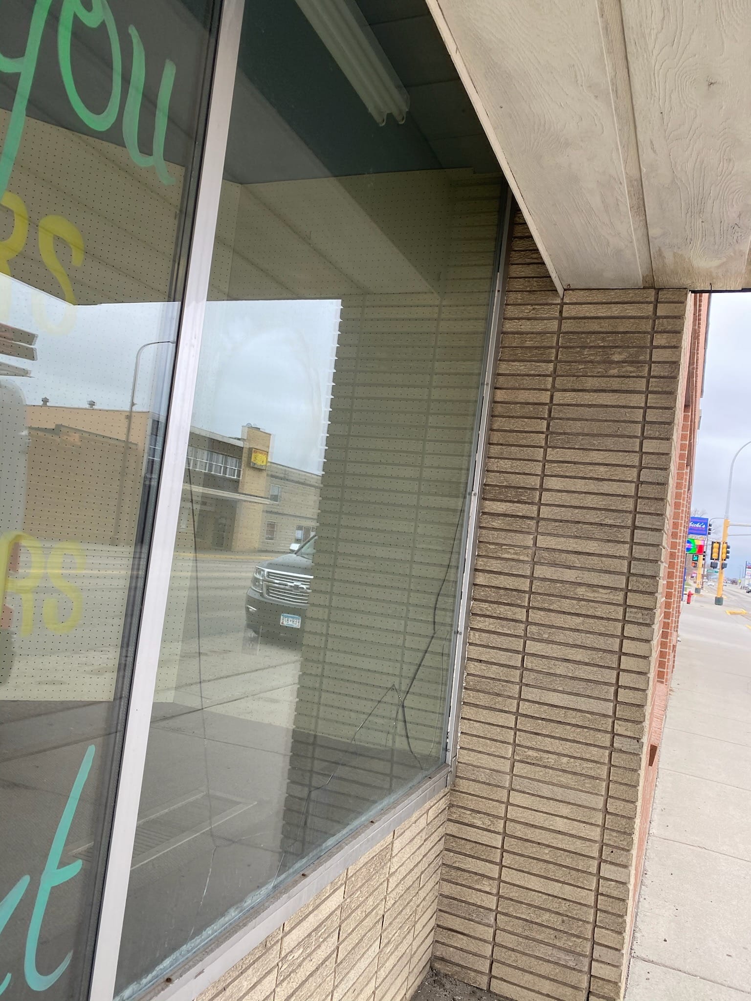 Window screen replacement